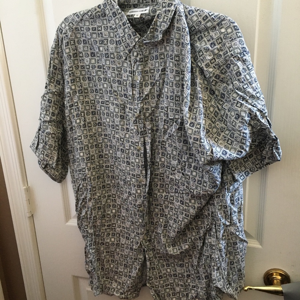 FINAL MARKDOWN Men’s Pierre Cardin shirt large